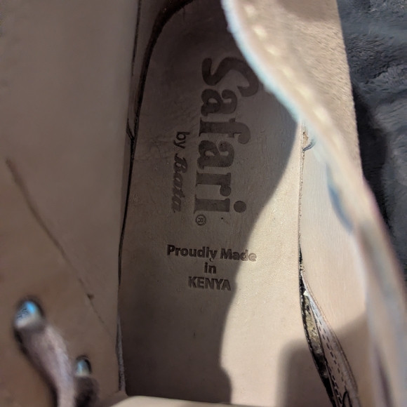 Men's Gray Suede Shoes - Picture 8 of 9